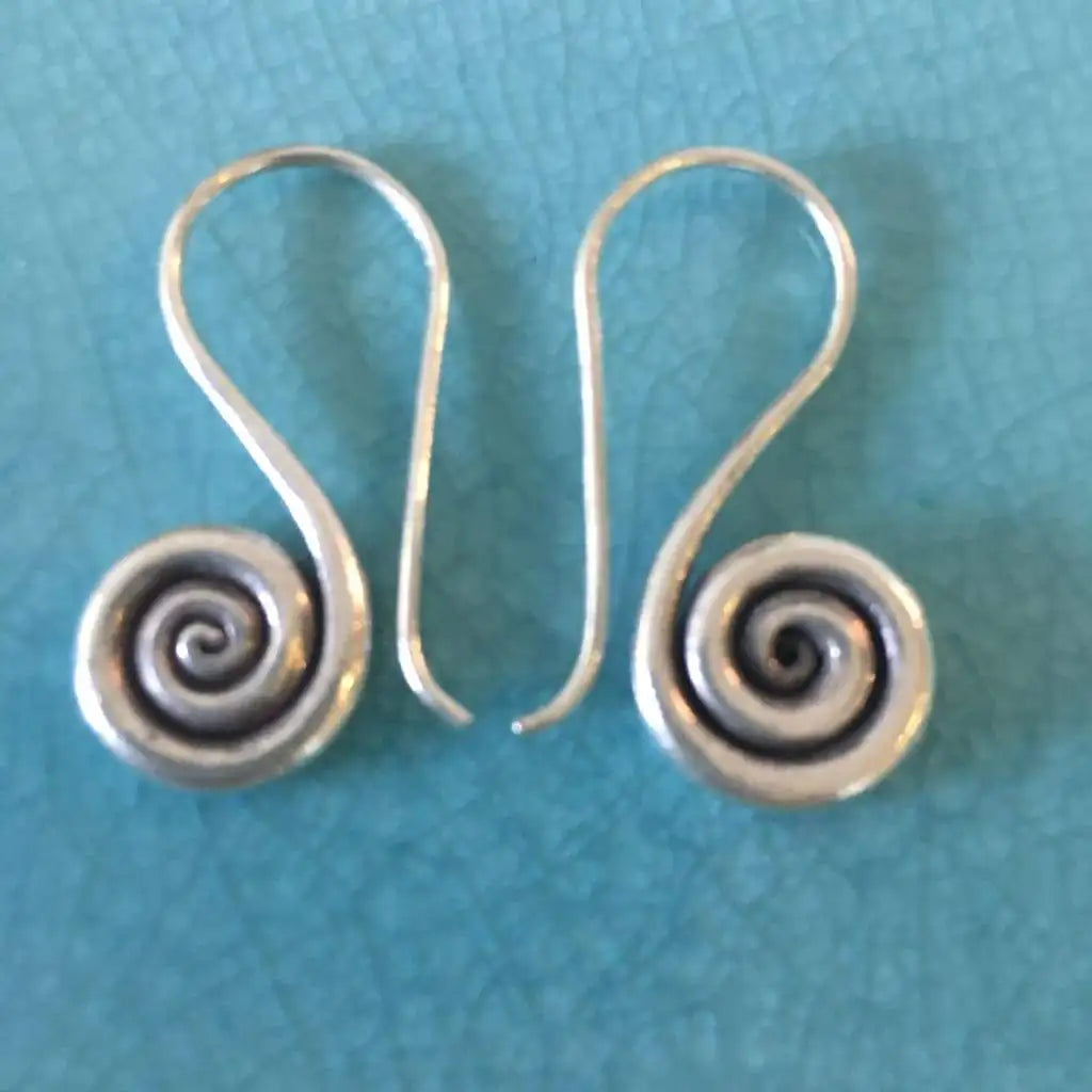 Charming Silver Earring for Any Occasion