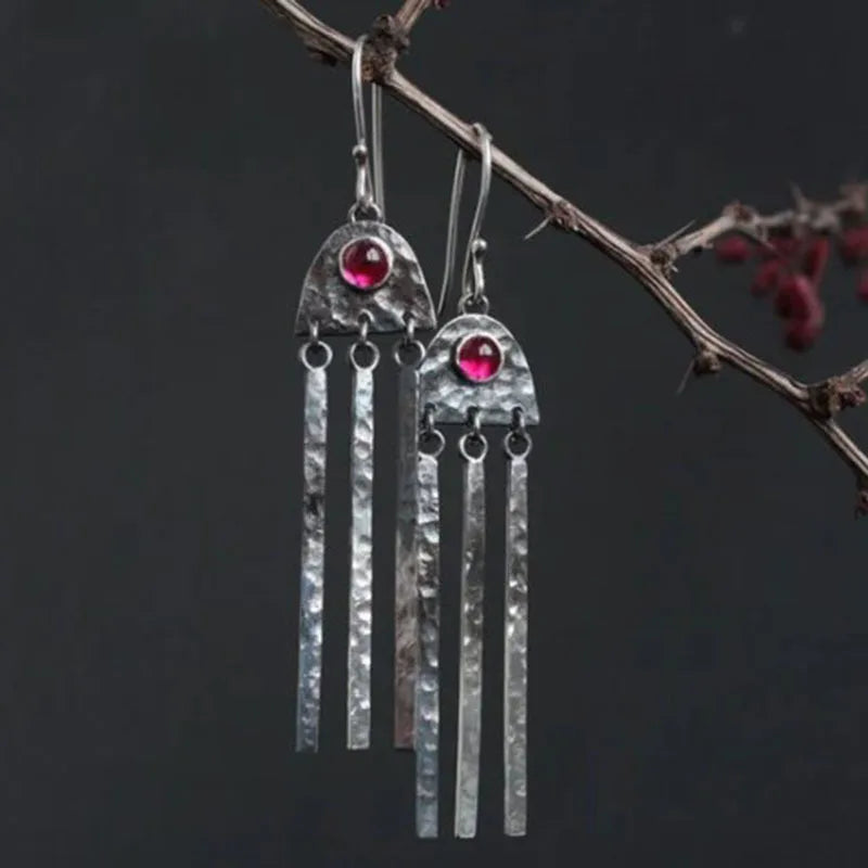Charming Silver Earring for Any Occasion