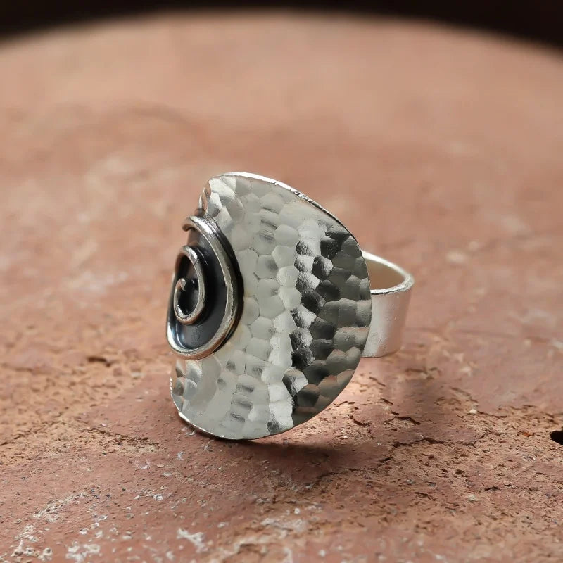 Charming Silver Ring for Any Occasion