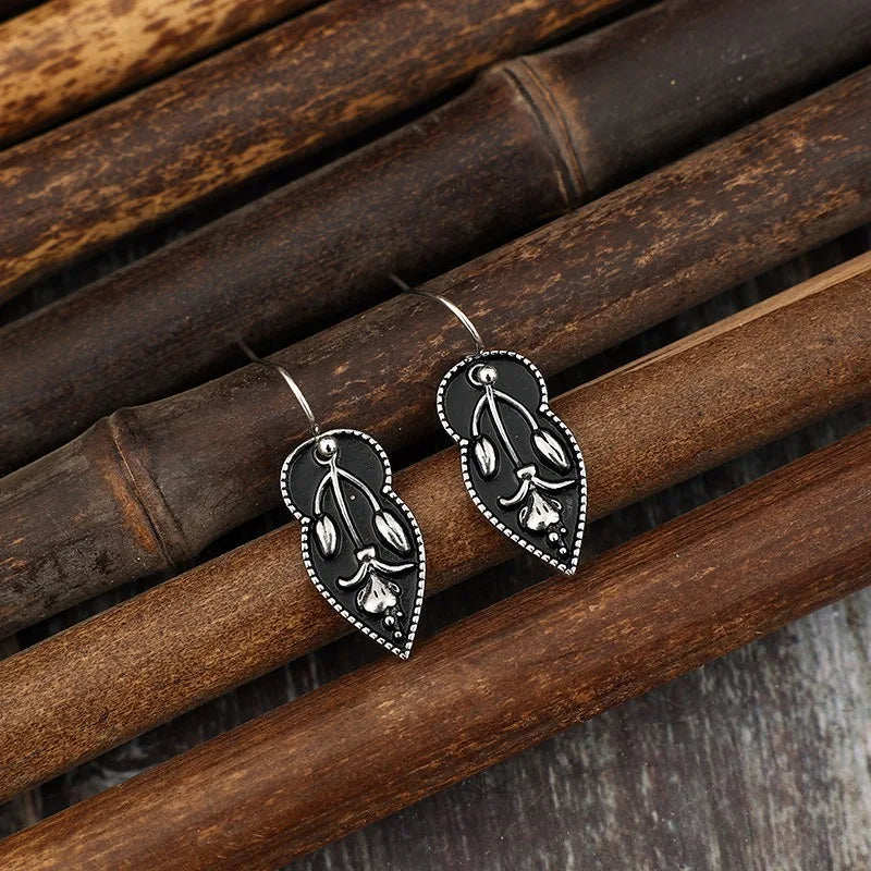 Stunning Silver Earring for Daily Wear