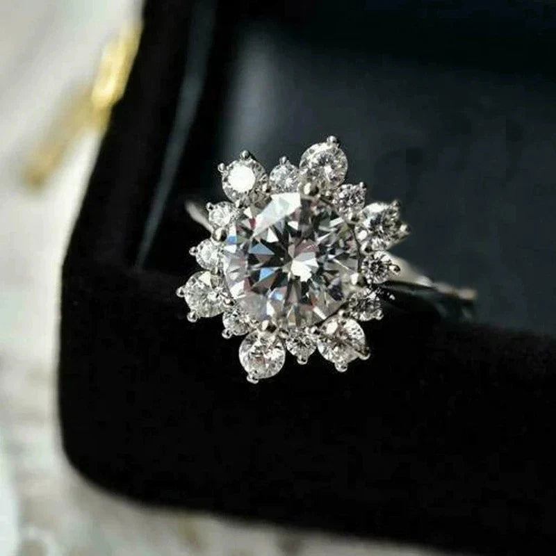 Charming Silver Ring for Any Occasion