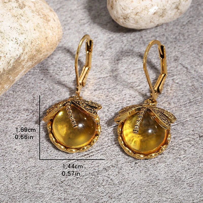 Beautiful Gold Earring with Unique Style