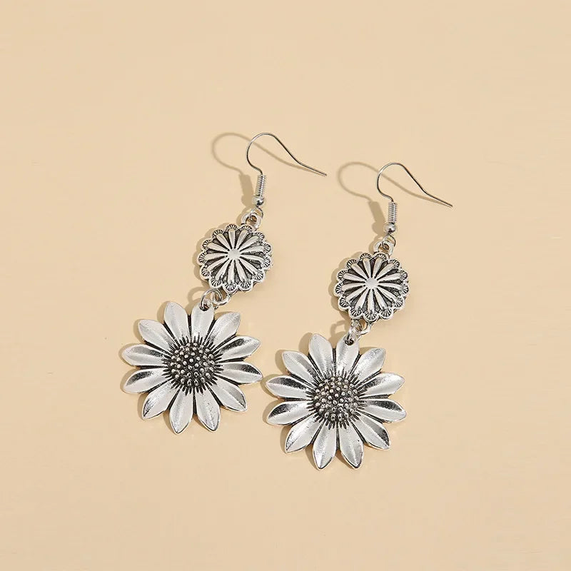 Delicate Artisan Gold Earring