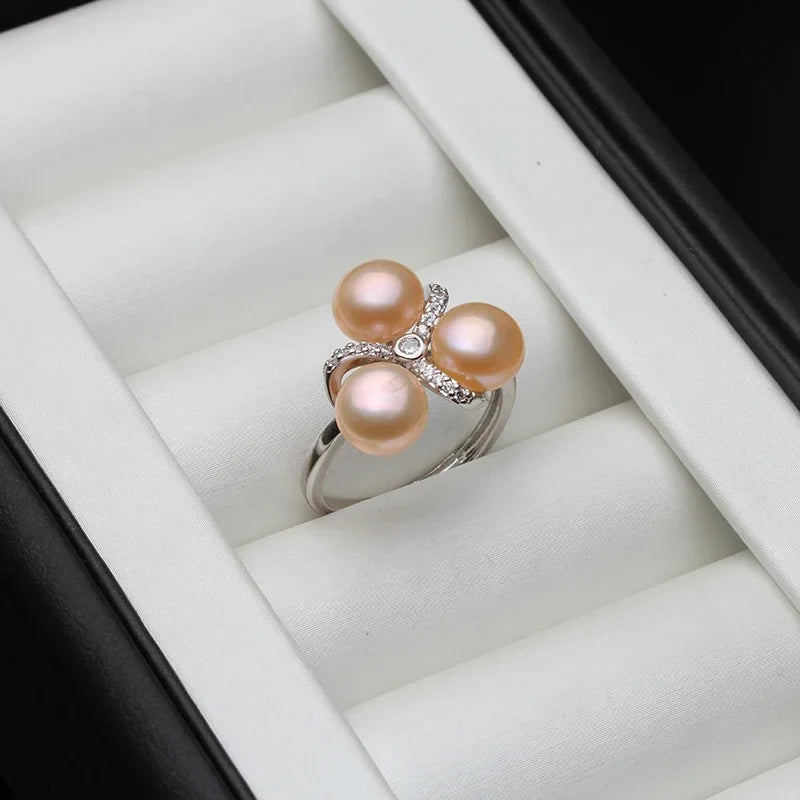 Classic Silver Ring with Timeless Appeal