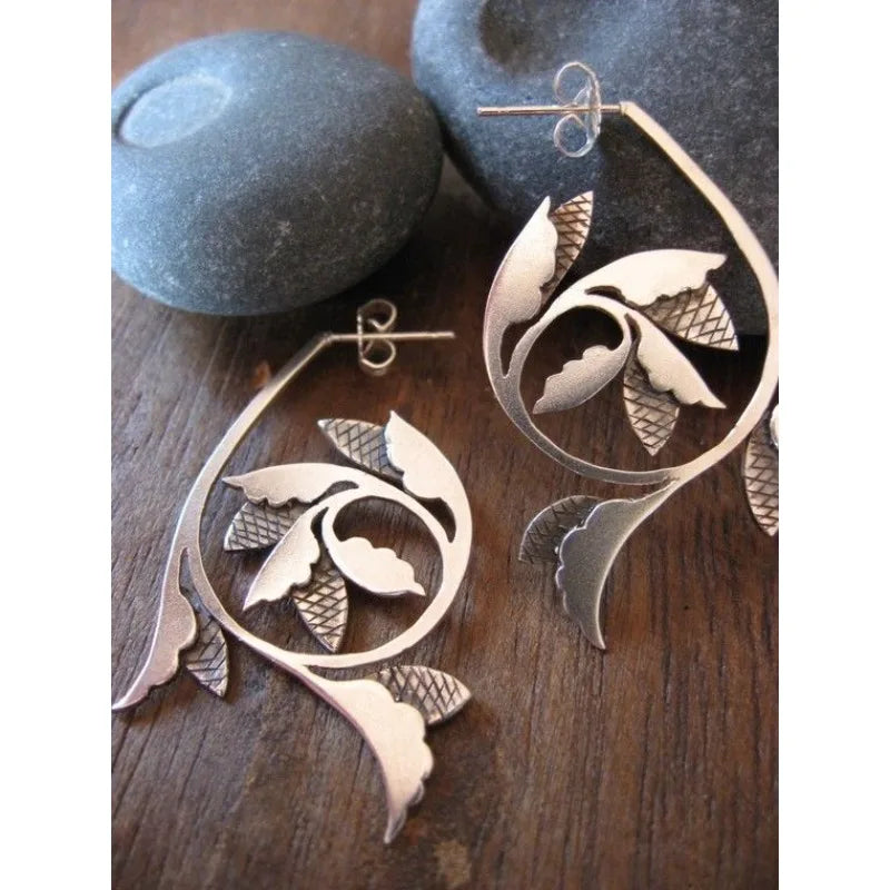 Elegant Silver Earring for Every Occasion