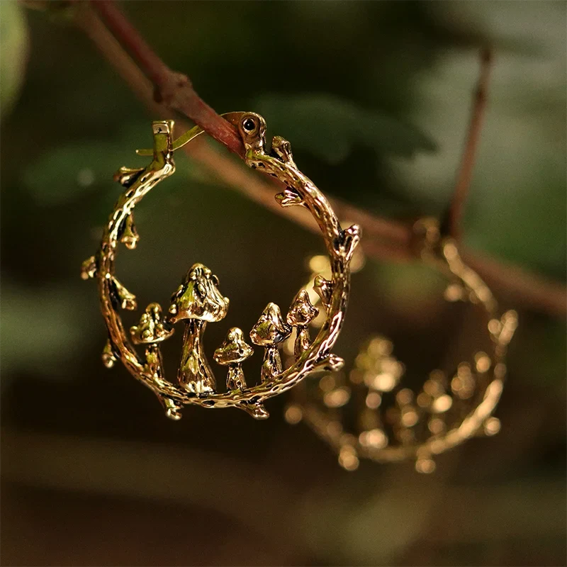 Beautiful Gold Earring with Unique Style