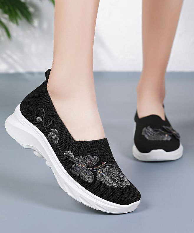 Comfy Embroidered Flat Shoes Green Breathable Mesh