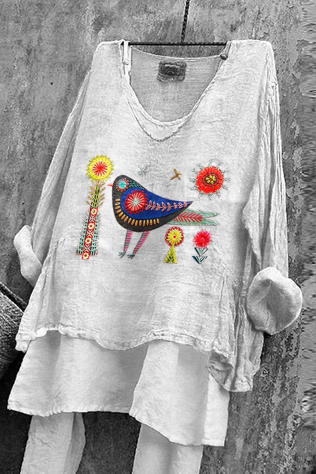 Comstylish Women's Flower And Bird Embroidery Art Linen V-neck Shirt