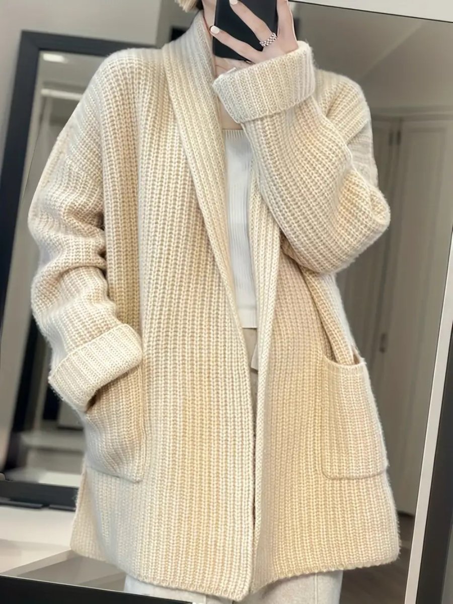 Melany | Relaxed and Timeless winter Cardigan