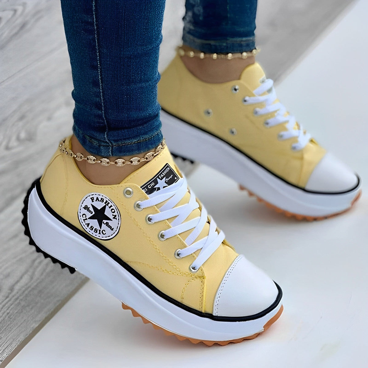 KS | Slim and cool sneakers