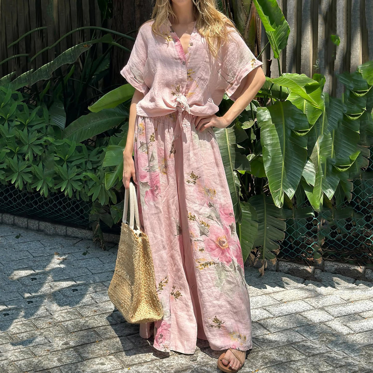 Women's Pink Floral Print Short Sleeve Pants Two-piece Set artswardrobe
