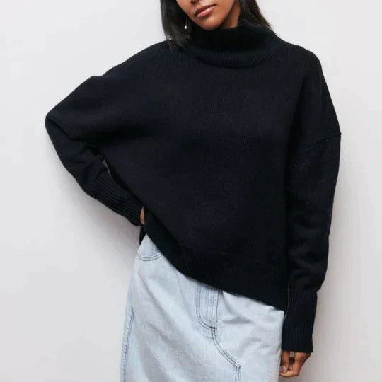 JO | Oversized turtleneck sweater