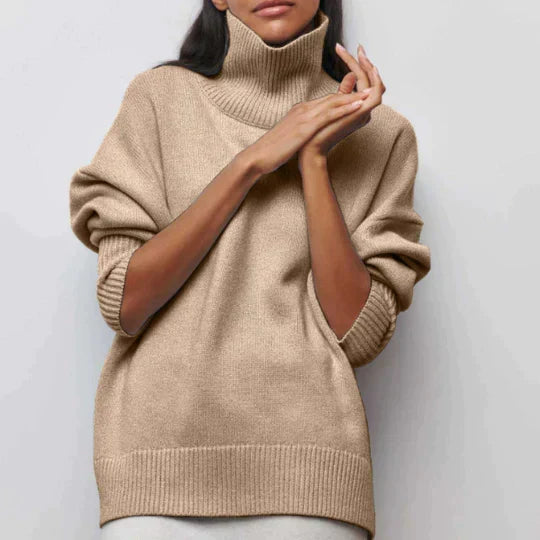 JO | Oversized turtleneck sweater