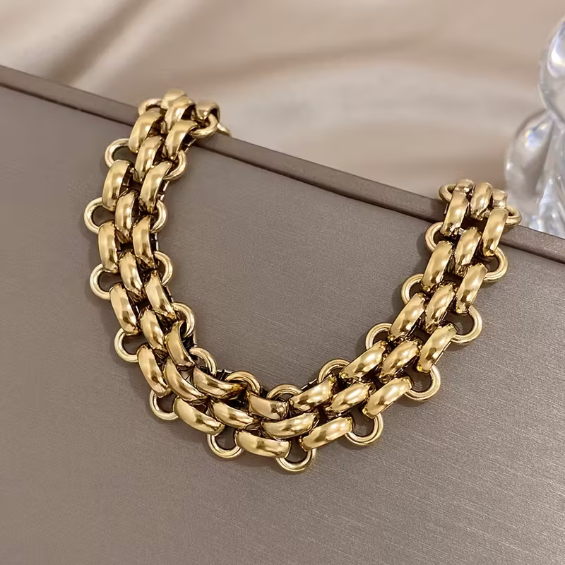 Classic Bracelet with Timeless Appeal