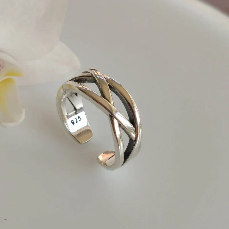 Stunning Silver Ring for Daily Wear