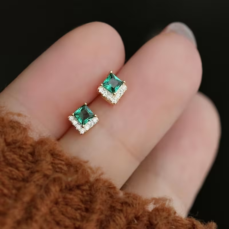 Stunning Earring for Daily Wear