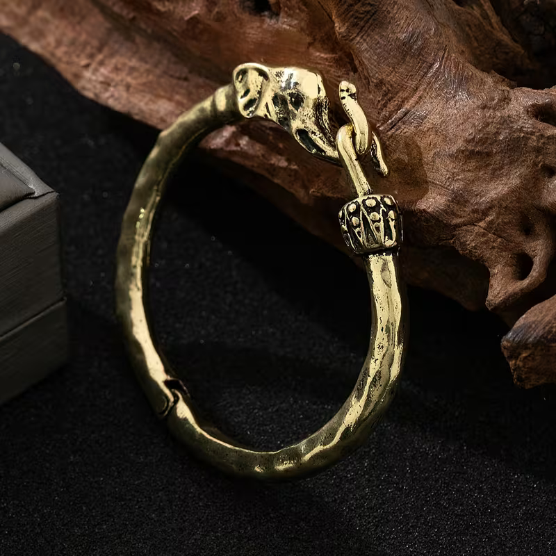 Stunning Bracelet for Daily Wear
