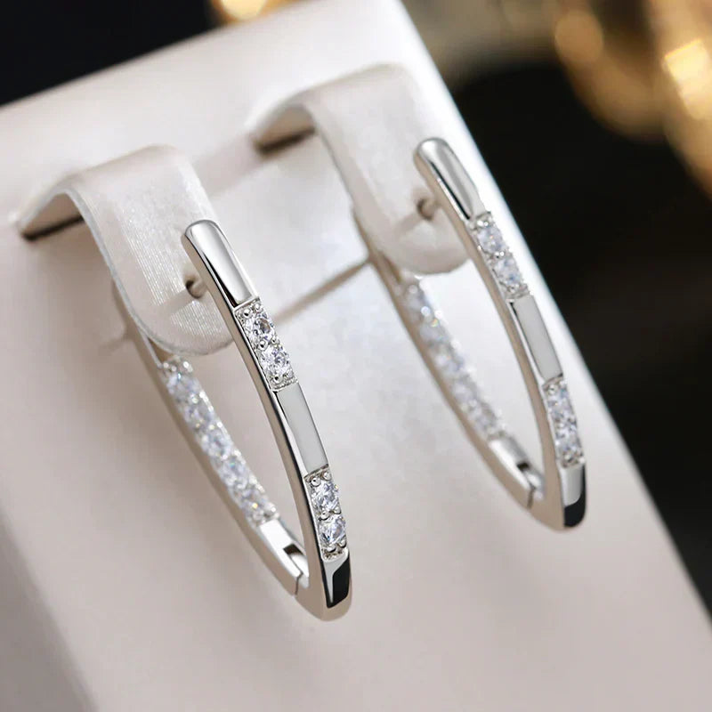 Elegant Gold Earring for Every Occasion