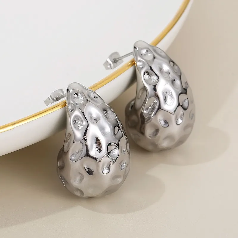 Delicate Artisan Gold Earring