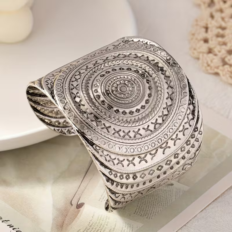 Stunning Bracelet for Daily Wear