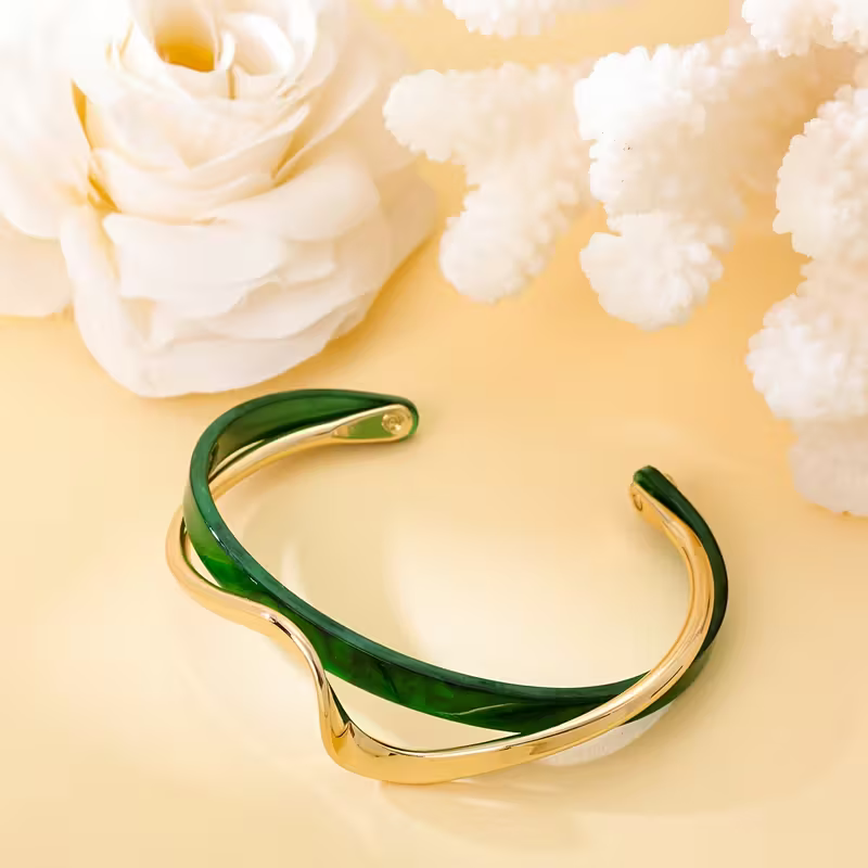 Beautiful Bracelet with Unique Style