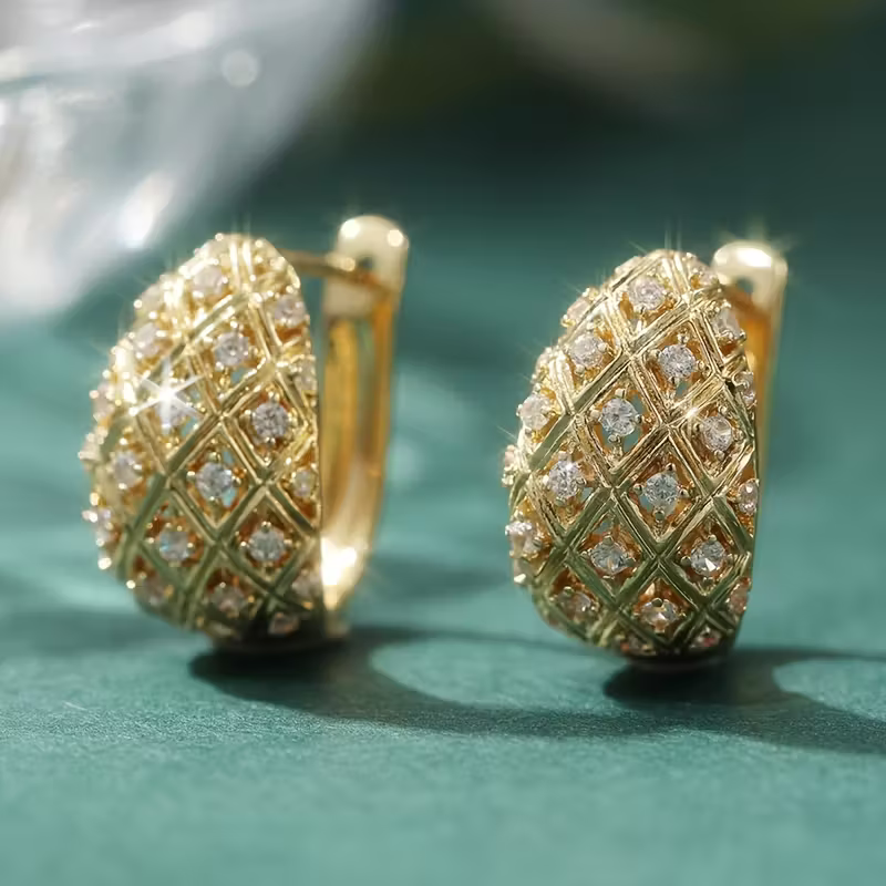 Charming Earring for Any Occasion