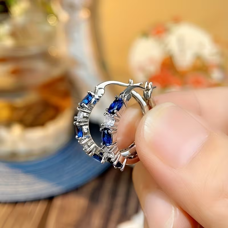 Charming Earring for Any Occasion