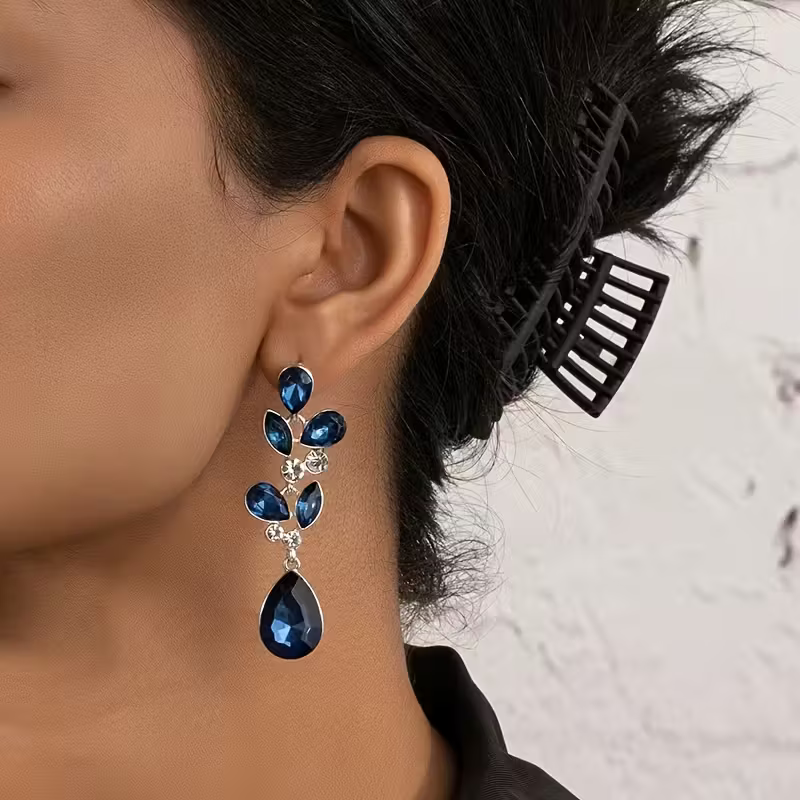Charming Earring for Any Occasion