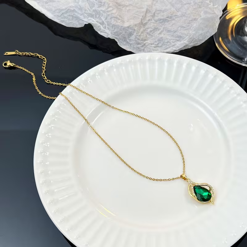 Stunning Necklace for Daily Wear