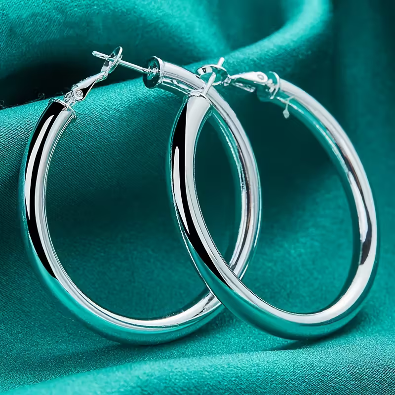 Stunning Silver Piece for Daily Wear