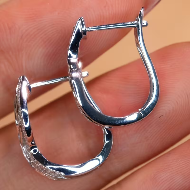 Elegant Silver Earring for Every Occasion