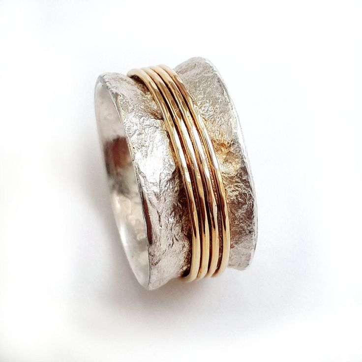 Elegant Gold Ring for Every Occasion