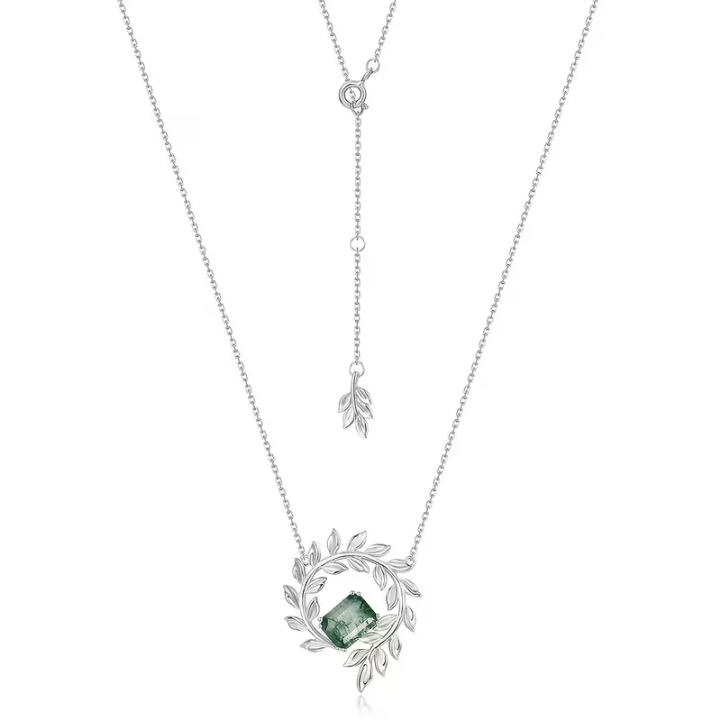 Classic Necklace with Timeless Appeal