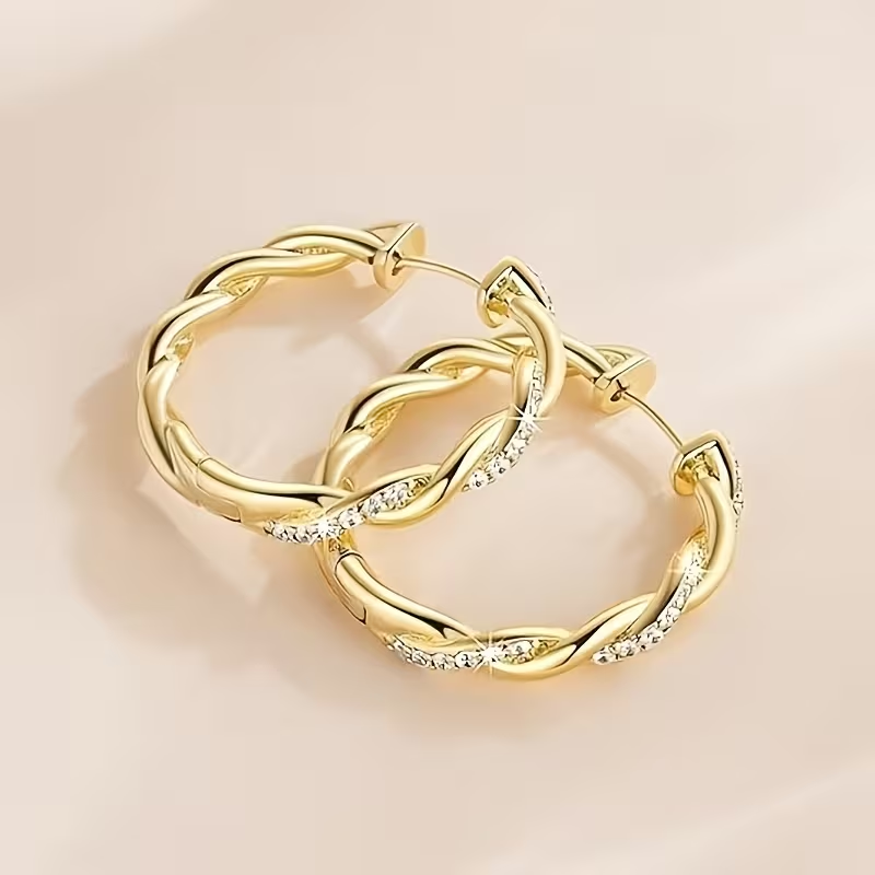 Beautiful Gold Earring with Unique Style