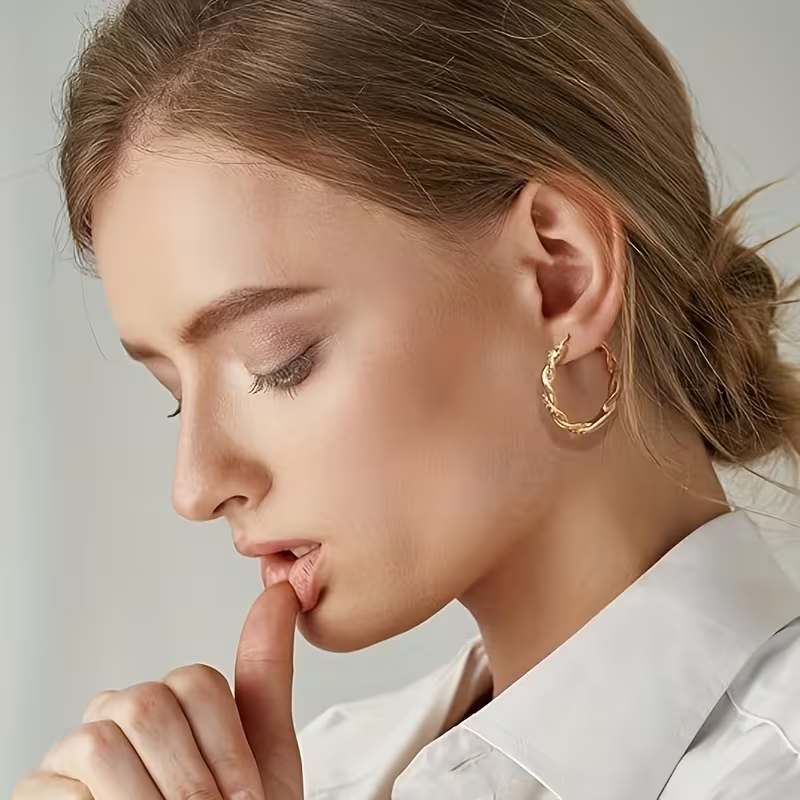 Beautiful Gold Earring with Unique Style