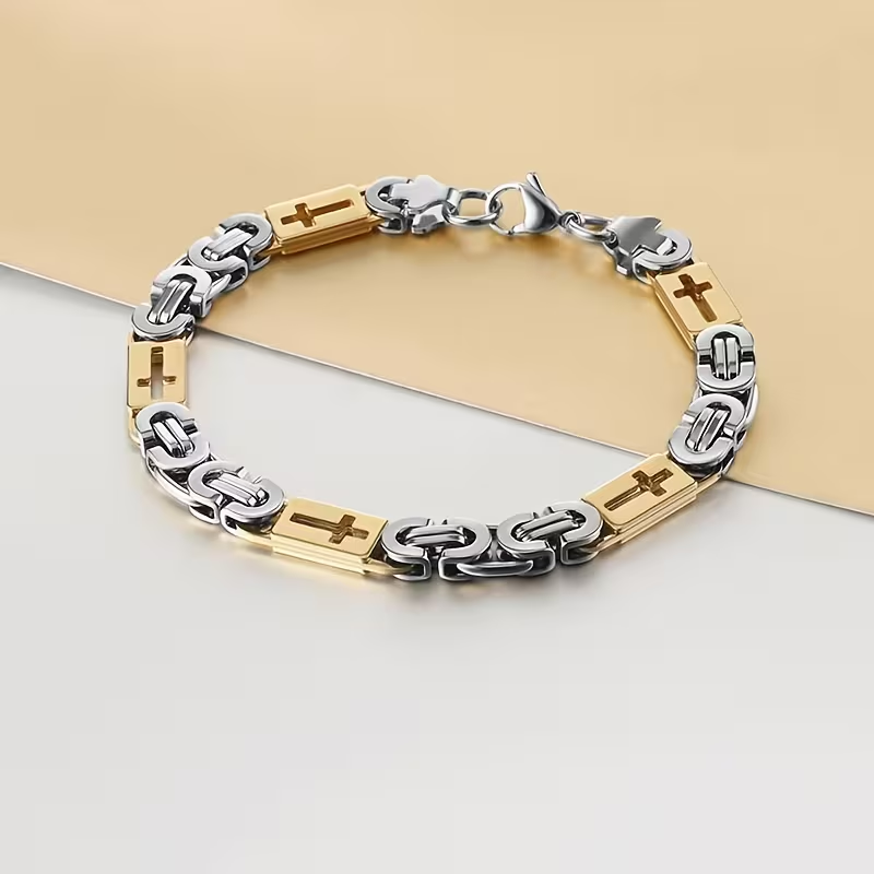 Classic Gold Bracelet with Timeless Appeal