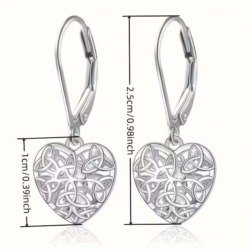 Charming Silver Earring for Any Occasion