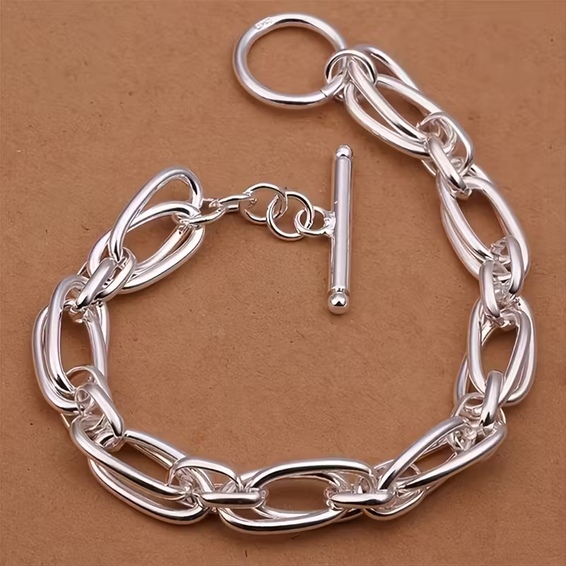 Classic Silver Bracelet with Timeless Appeal