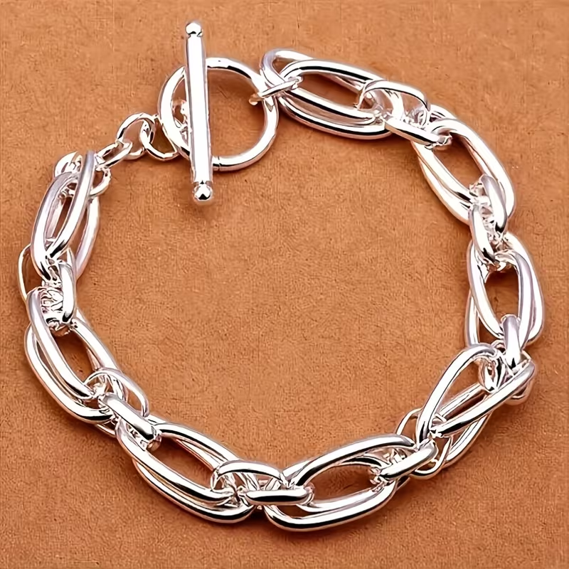 Classic Silver Bracelet with Timeless Appeal