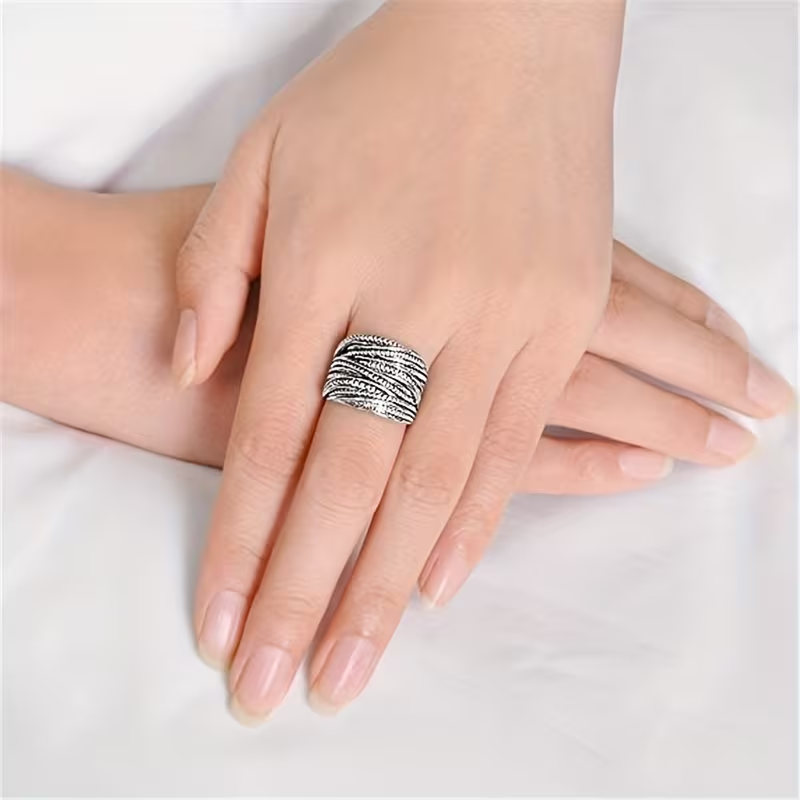 Stunning Gold Ring for Daily Wear