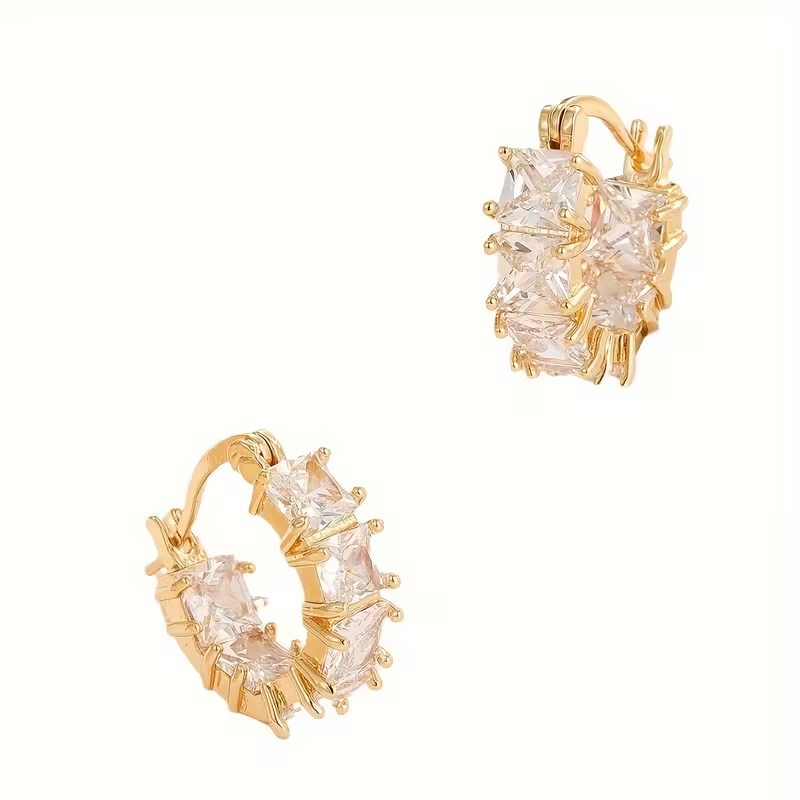 Stunning Gold Earring for Daily Wear