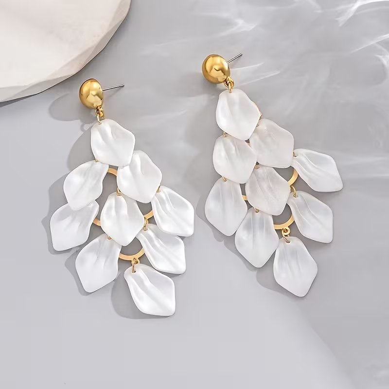 Classic Earring with Timeless Appeal