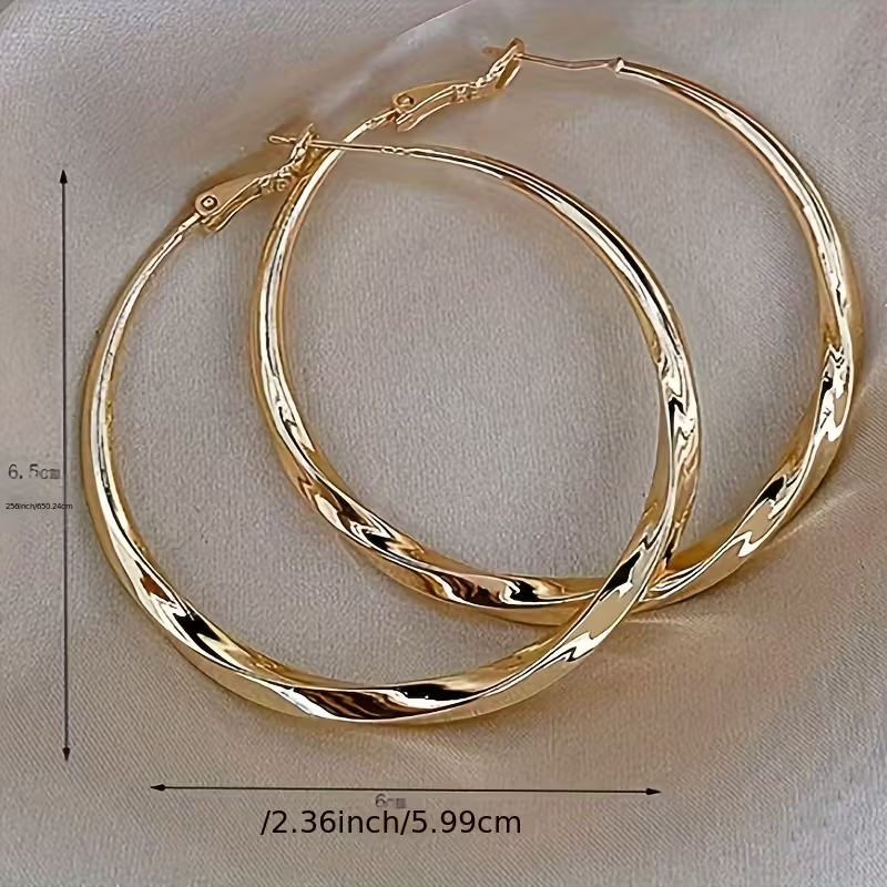 Vintage Handmade Gold Earring