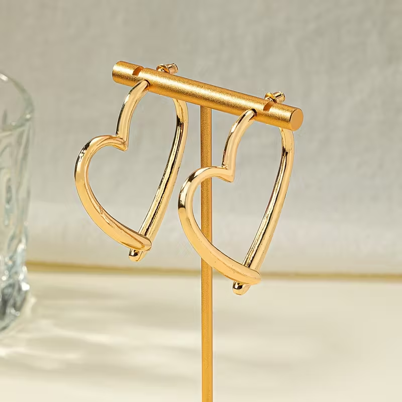 Vintage Handmade Gold Earring