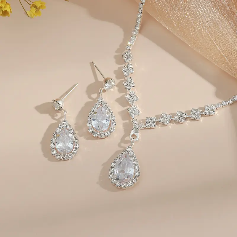 Elegant Zirconia Drop Set