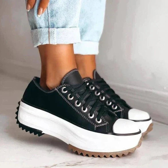 JO | Supportive and versatile orthopedic sneakers