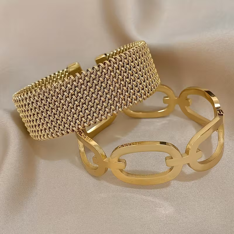 Beautiful Set with Unique Style