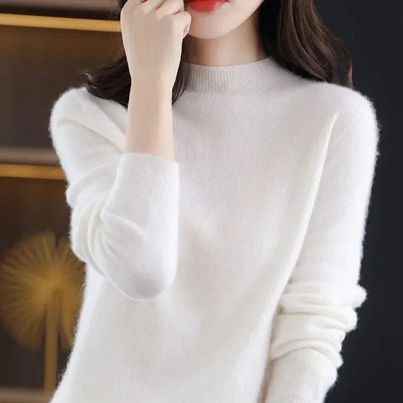 JO | Soft knitted sweater with turtleneck