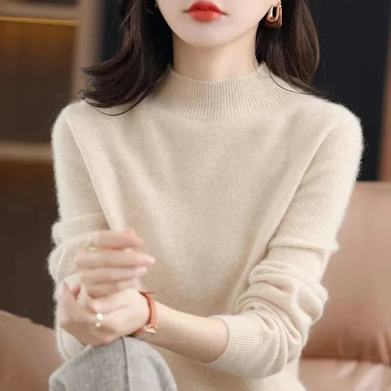 JO | Soft knitted sweater with turtleneck