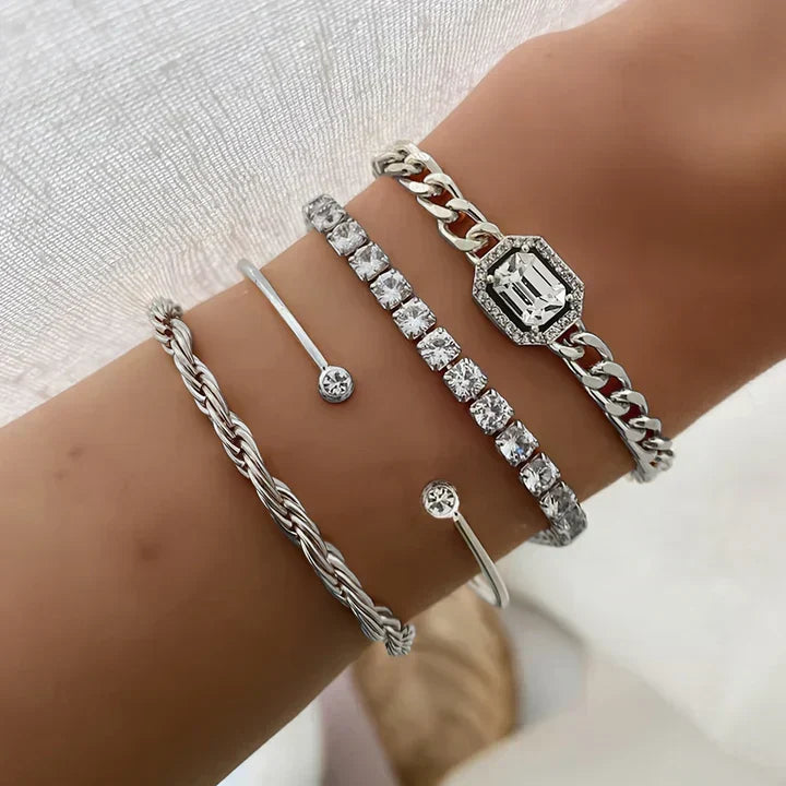 Stunning Gold Set for Daily Wear